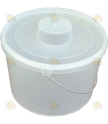 Feed bucket 5 liters