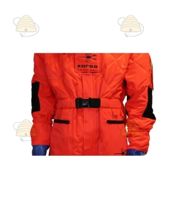 Aziatisch hoornaar pak rood