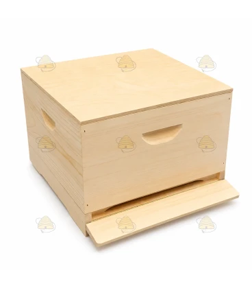 Spaarkast wooden crown board 47,2 x 42,1 cm (with / without feed hole)